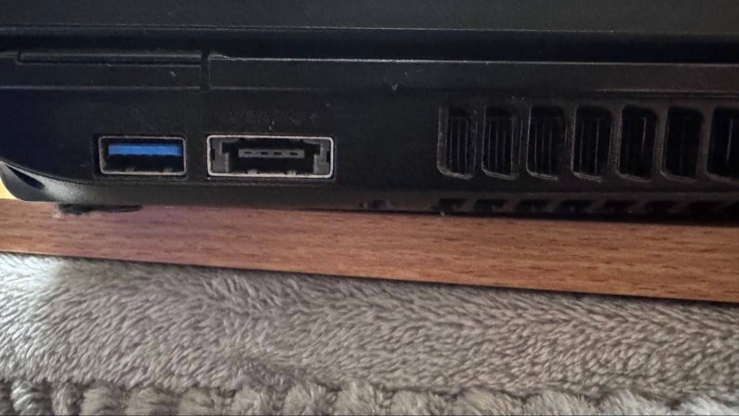 TOSHIBA ノートPC ブラック