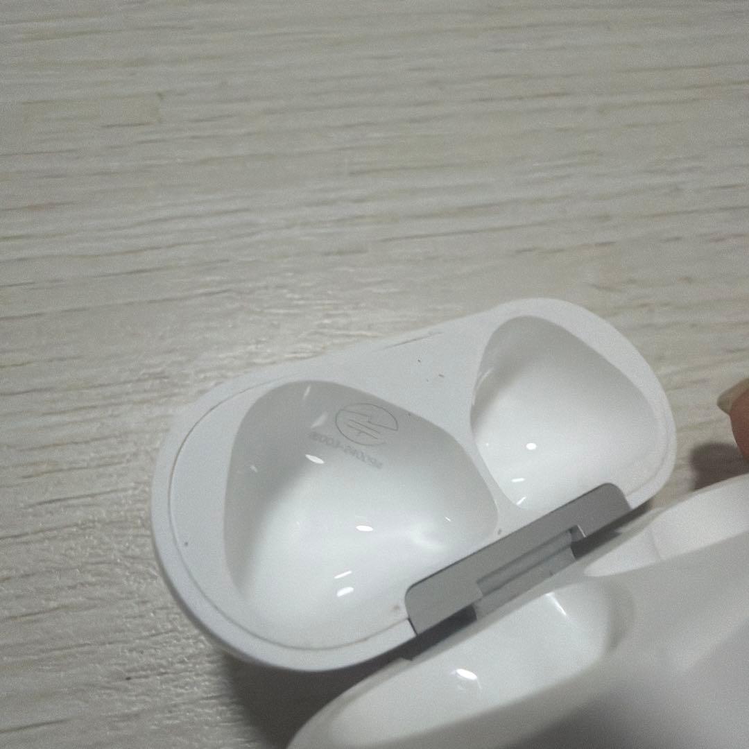 AirPods4 （ANC搭載）ケース+右耳