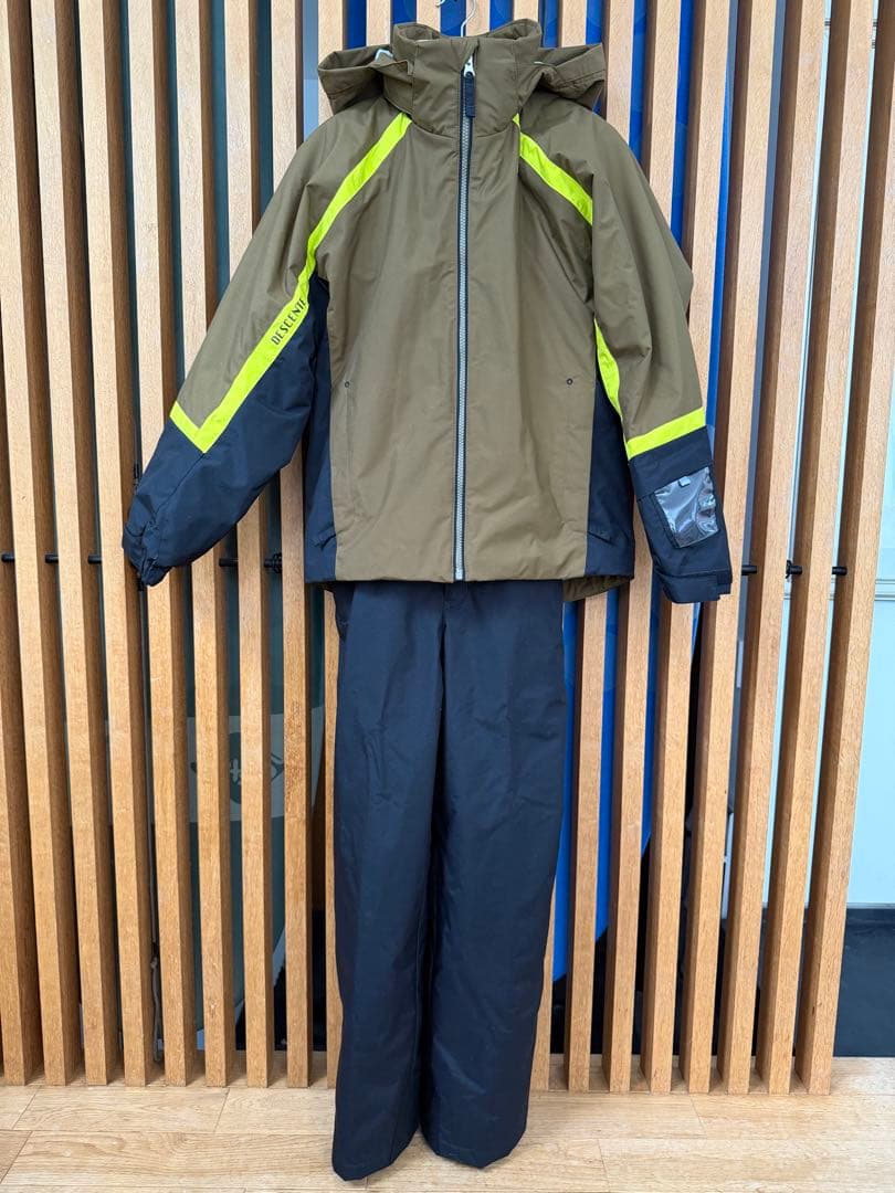 DESCENTE 子ども用スキーウェアセット