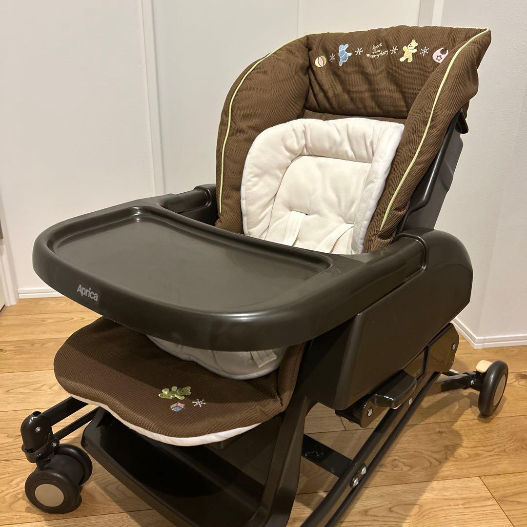 【送料込み】Aprica ユラリズム くまさんといっしょ　ハイローチェア