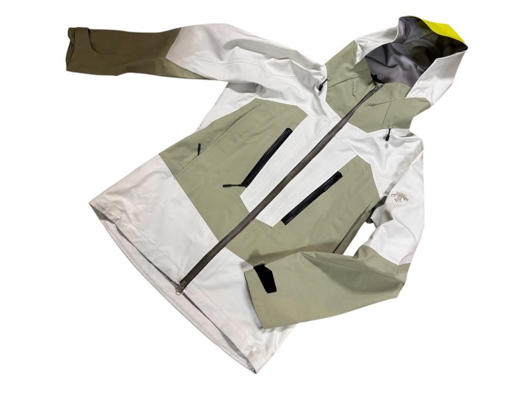 ★24年モデル★お洒落　デサント　スキーウエア 上下セット　SAJ デモ　技術選