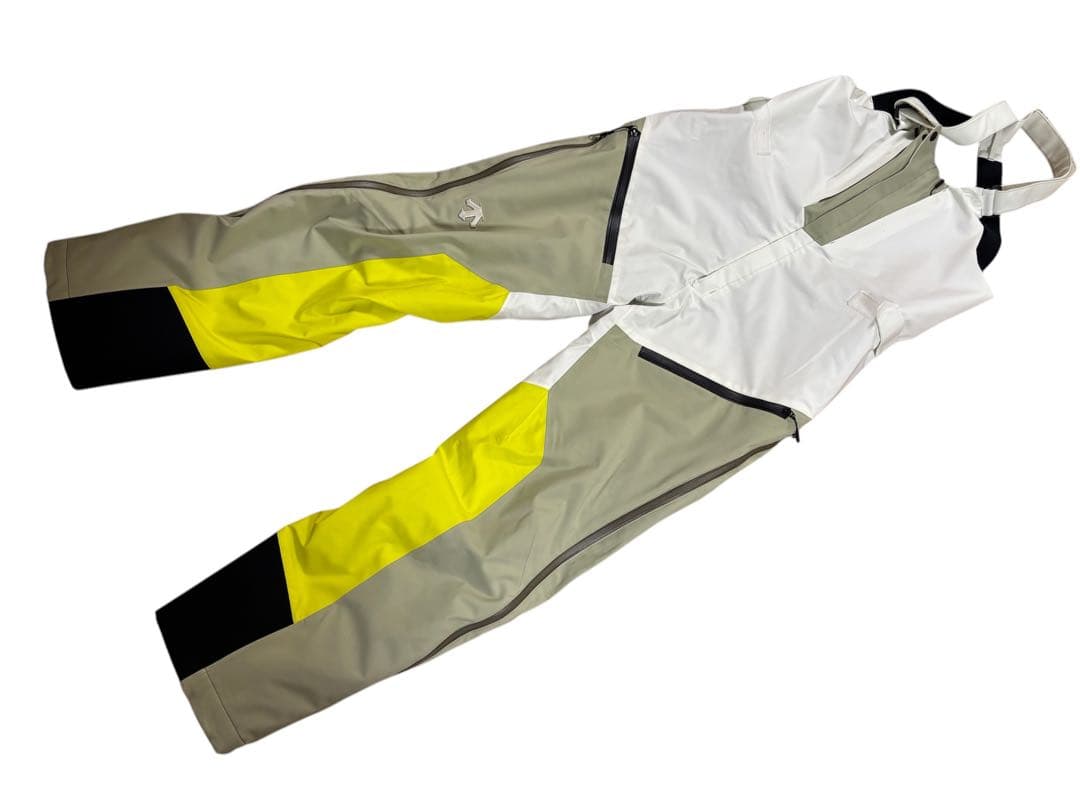 ★24年モデル★お洒落　デサント　スキーウエア 上下セット　SAJ デモ　技術選