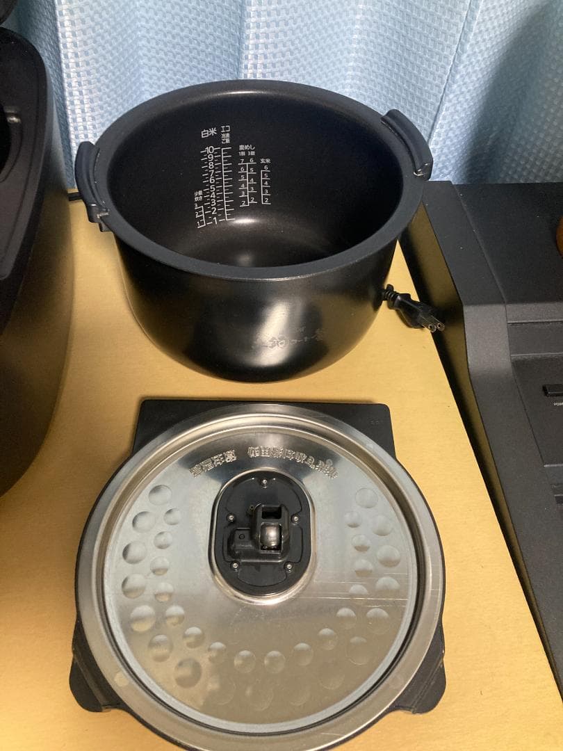 2023年製 タイガー JPV-C180 圧力IH炊飯器 10合炊き