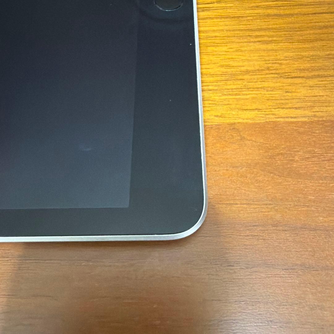 Apple iPad 第9世代 64GB シルバー Wi-Fiモデル 本体のみ