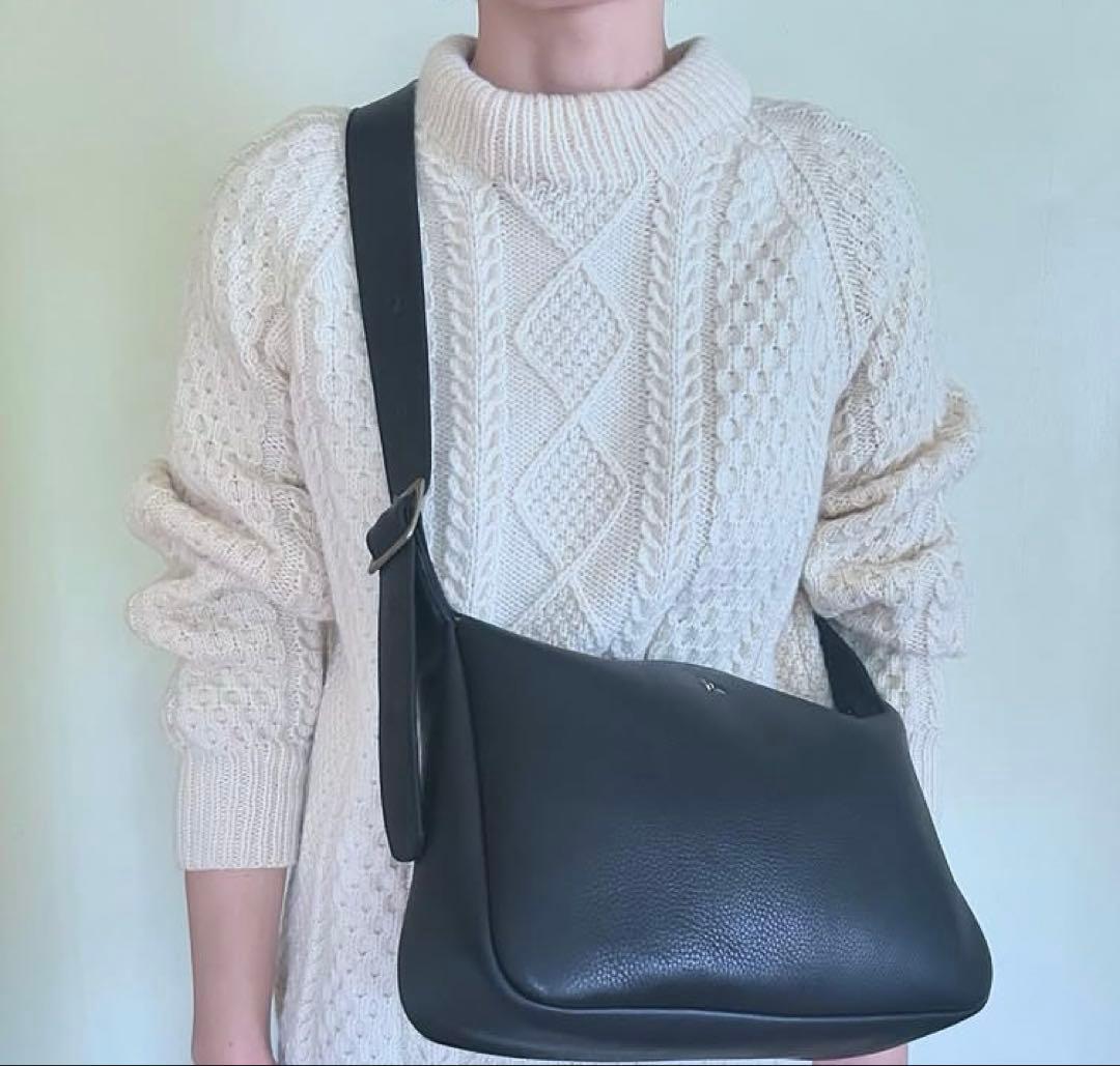 KUROSAWA 蜂マーク　ショルダーバッグ　ブラック　未使用