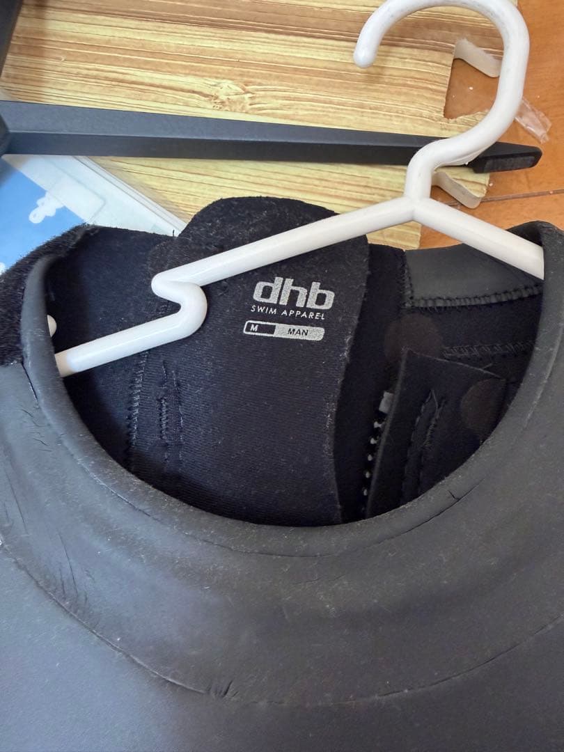 dhb ブラック ウェットスーツ