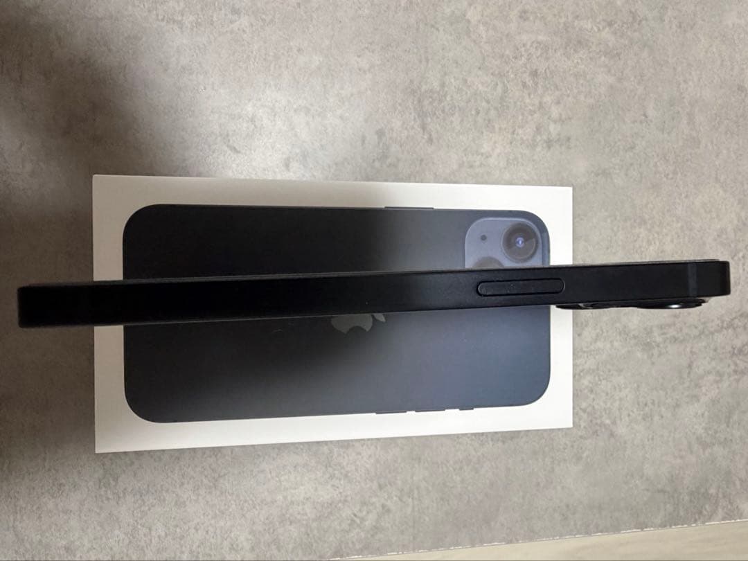 iPhone13 ブラック本体 256GB Simフリー