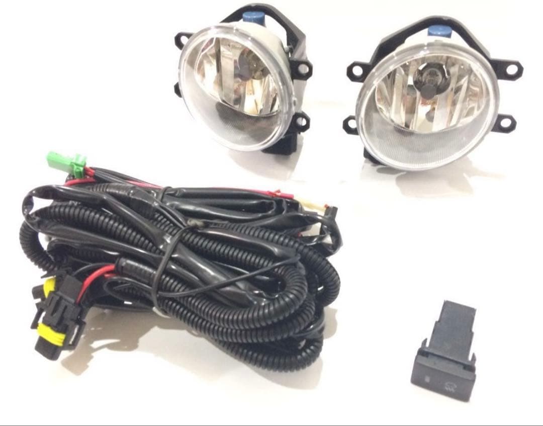 トヨタ スペイド 140型 フォグランプセット