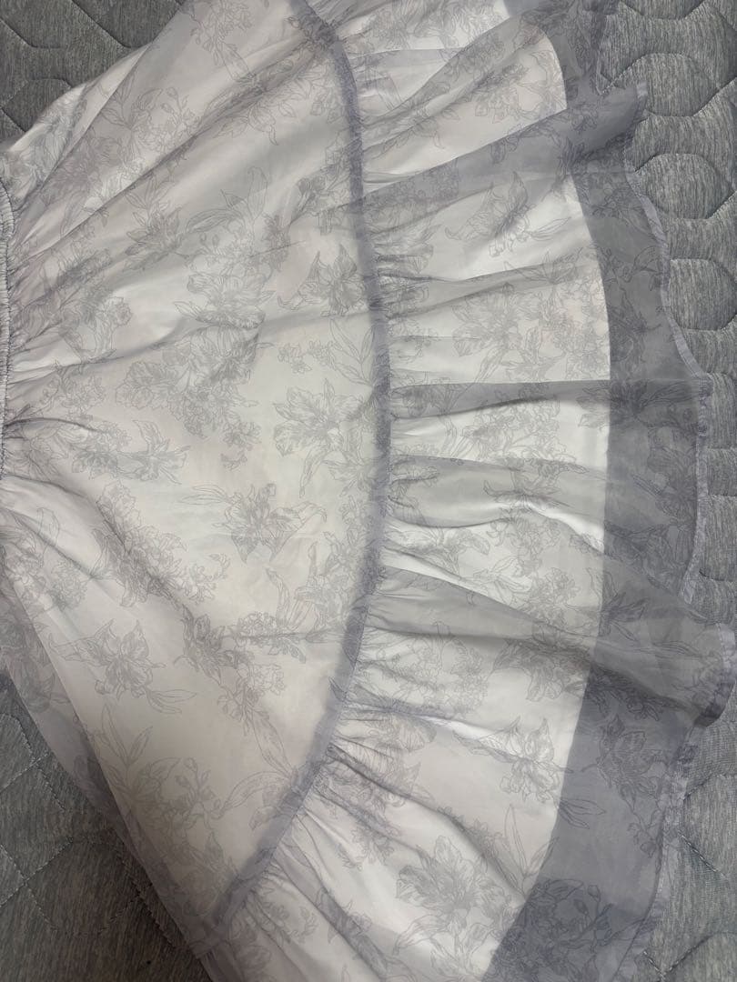 花柄半袖ミニワンピース