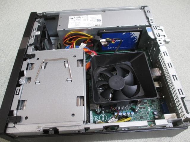 ☆DELL i3-6100 8GB 新品SSD＋HDD Wi-Fi Win10