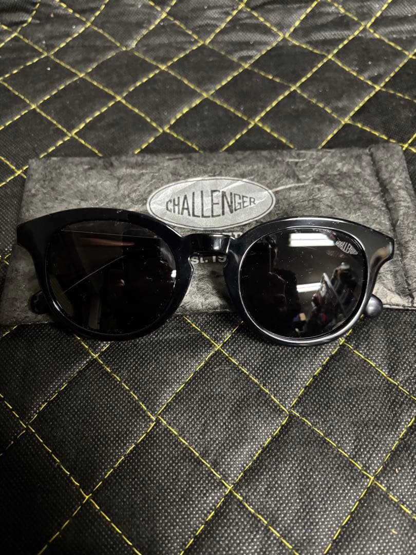 CHALLENGER サングラス ブラック　　　　ケース付