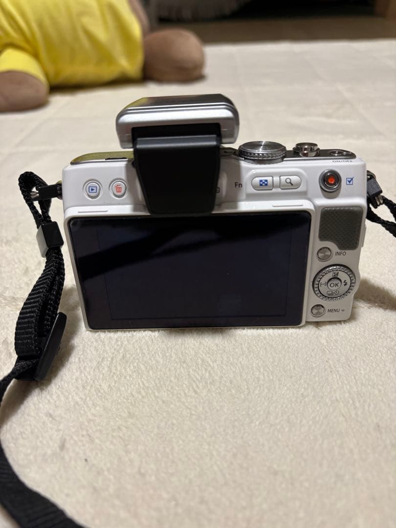 OLYMPUS PEN mini E-PM1 コンデジ　デジカメ