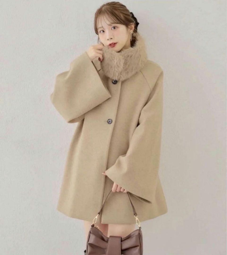 専用 Chico ファー取り外しケープコート グレージュ