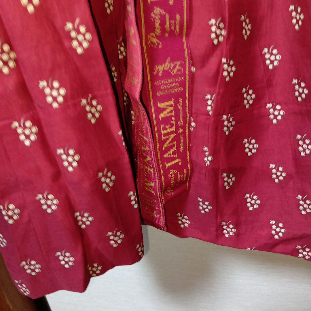 Jane Marple Queen's table スクエアドレス