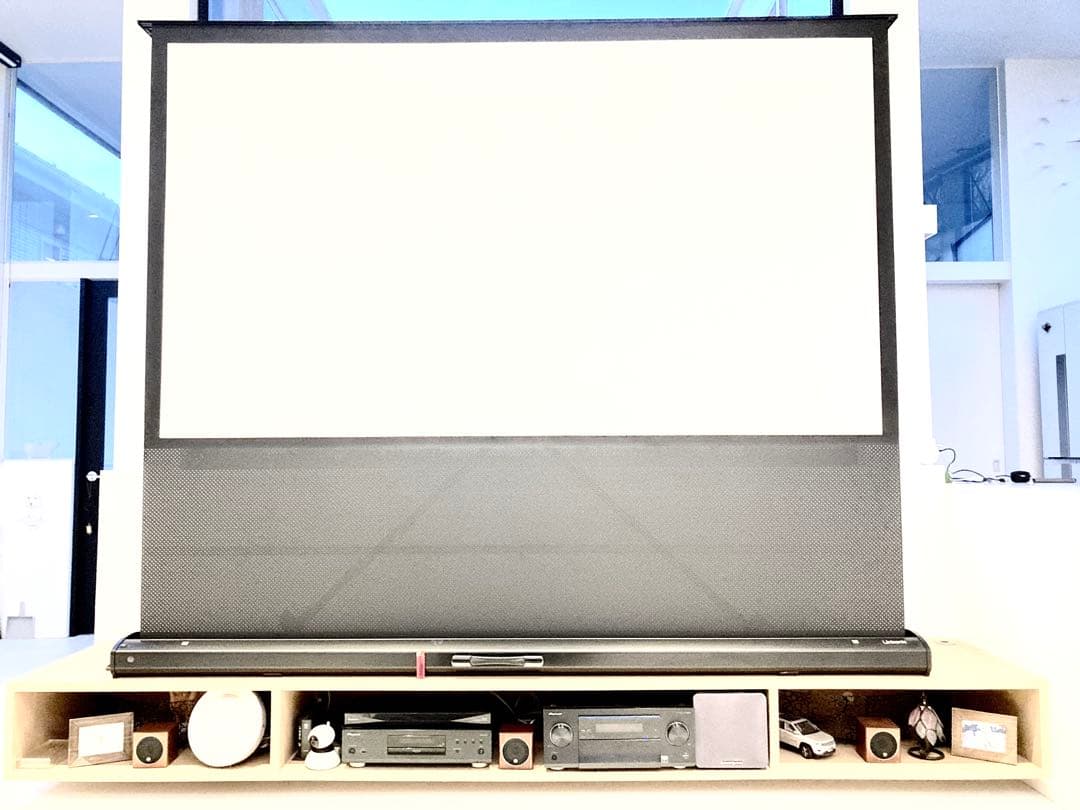 【引き取り限定】ユニソニック　立ち上げ式100インチ電動スクリーン