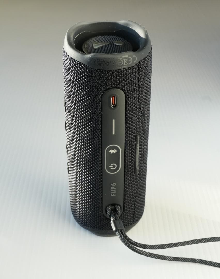 JBL FLIP 6 ワイヤレススピーカー ブラック　箱・ケーブル付き