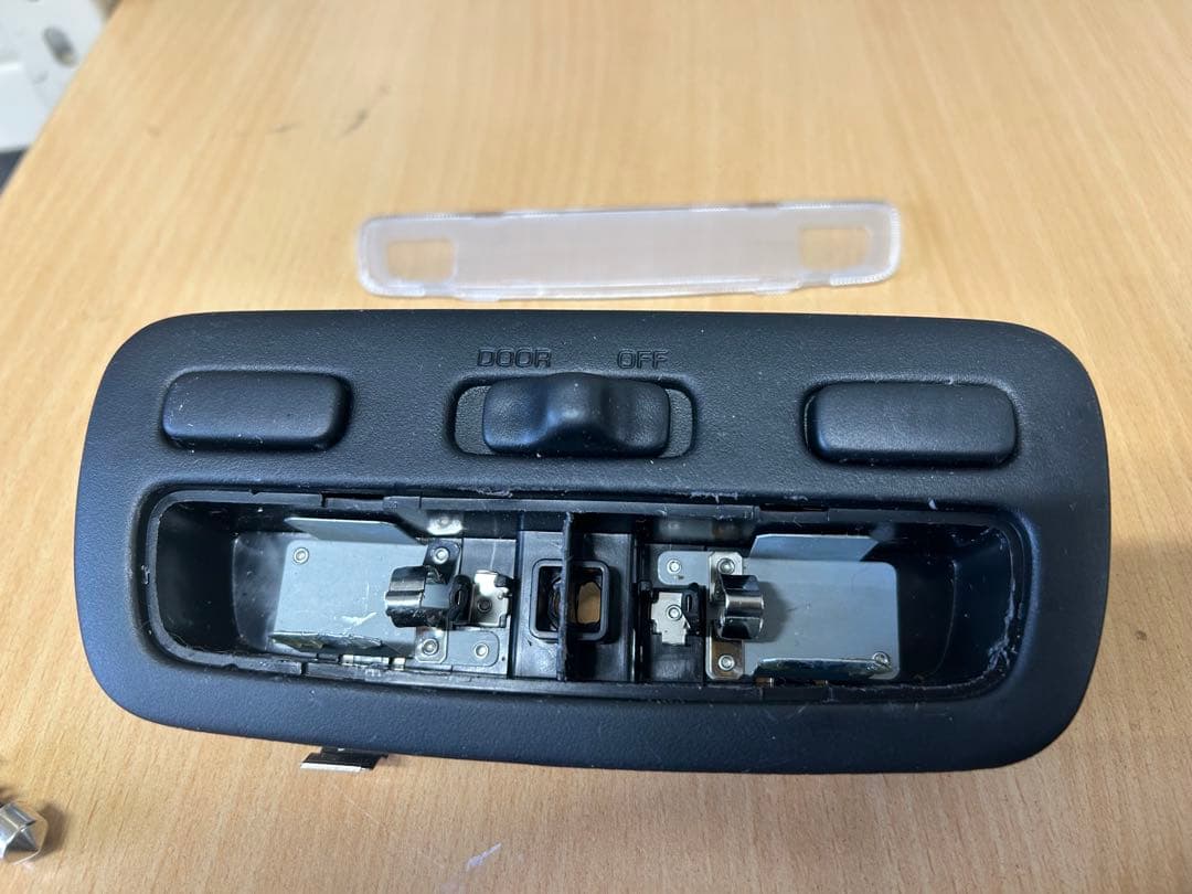 ハイエース　　LEDルームランプ　セット