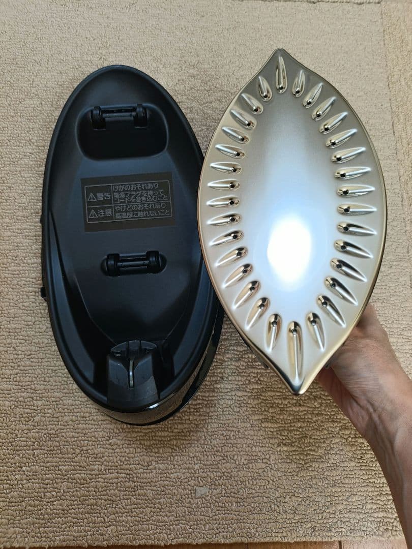 パナソニック コードレススチームアイロン　 NI-WL708