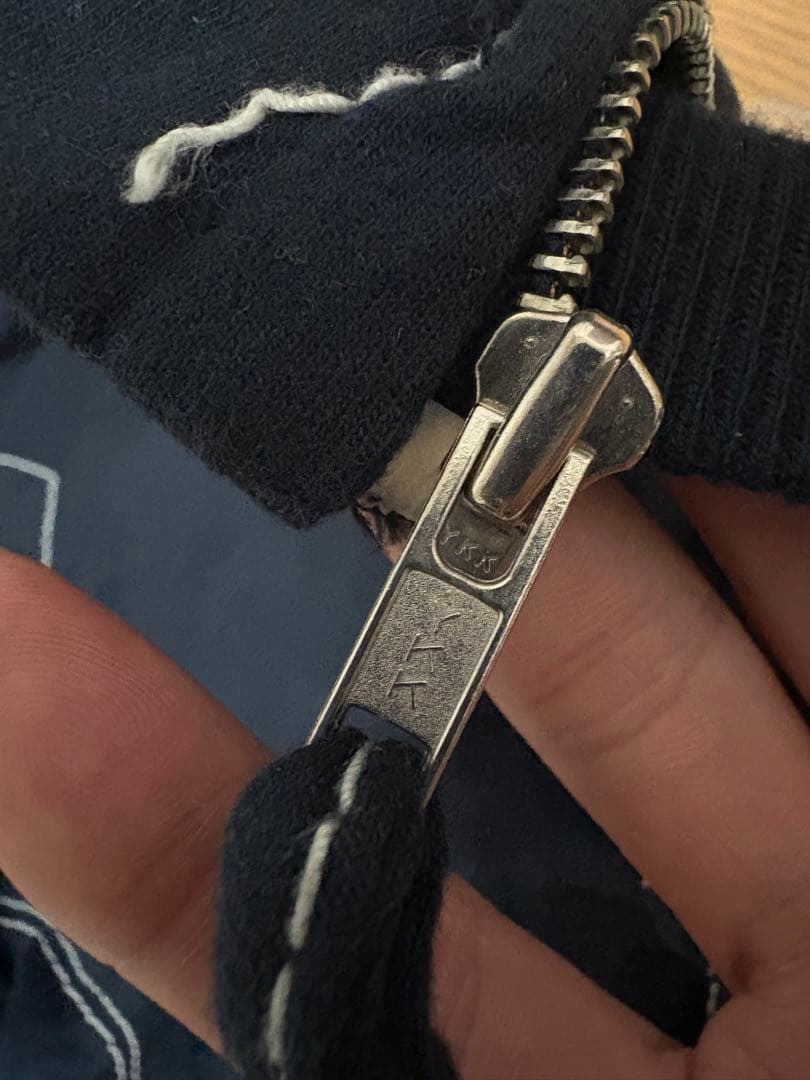 8*様 True Religion ブラック パーカー