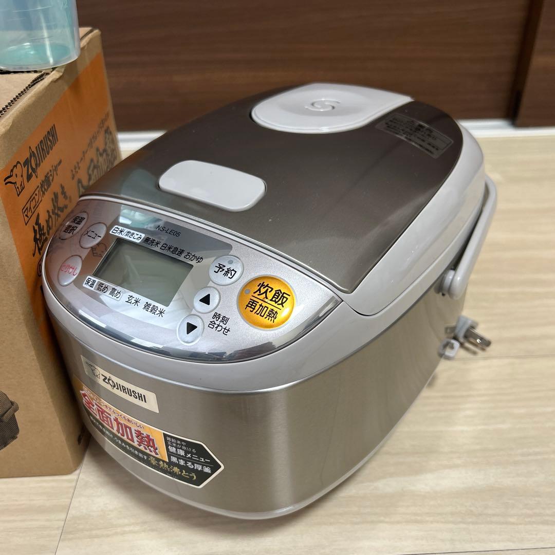 ZOJIRUSHI マイコン炊飯ジャー　極め炊き　3合