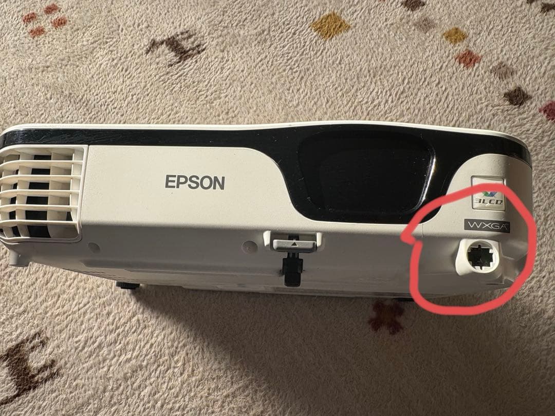 Epson EB-W12 プロジェクター 本体 通電確認済。長寿命ランプ交換済み