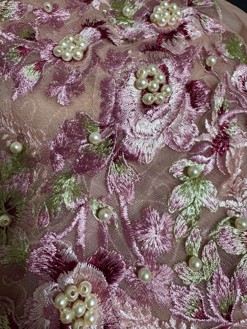 ピンク 花 モチーフ ドレス ウェディング