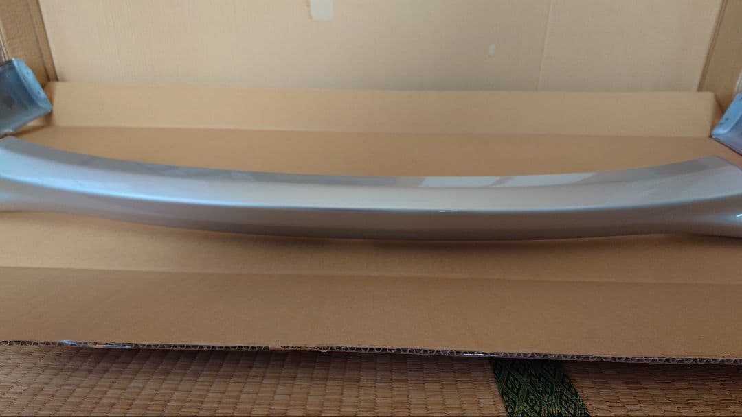 【野菜様と交渉中】インプレッサGH型　フロントバンパースカート　ガリキズ2箇所