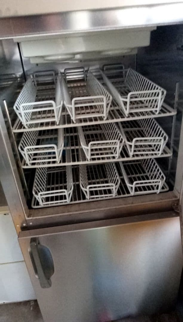 サンデン 縦型 冷凍庫 HF-75X3-SM 2010年 業務用 店舗用 厨房機