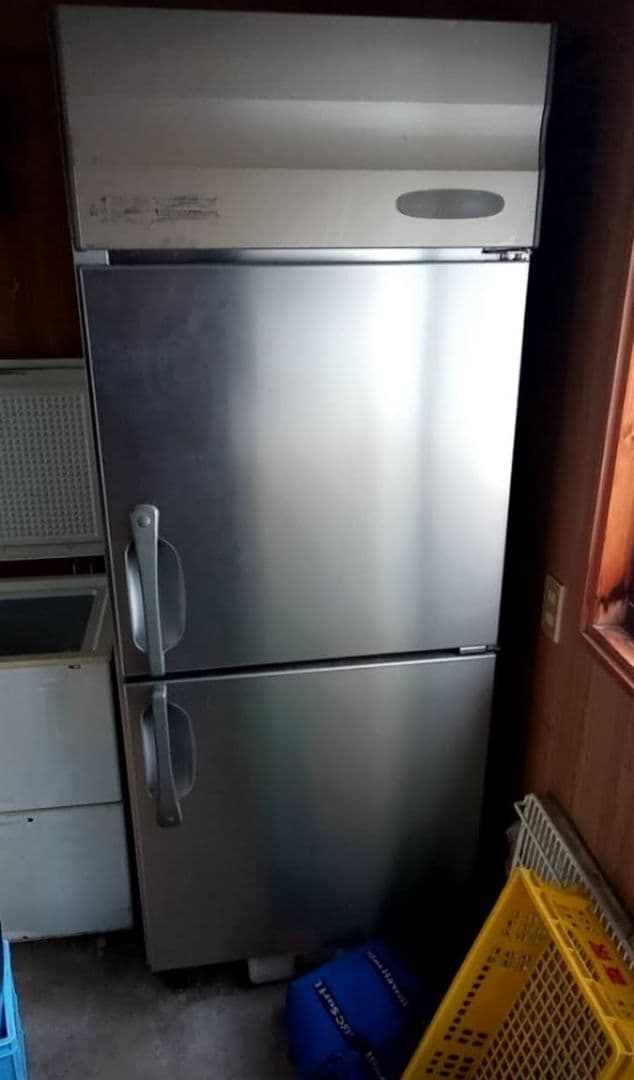 サンデン 縦型 冷凍庫 HF-75X3-SM 2010年 業務用 店舗用 厨房機