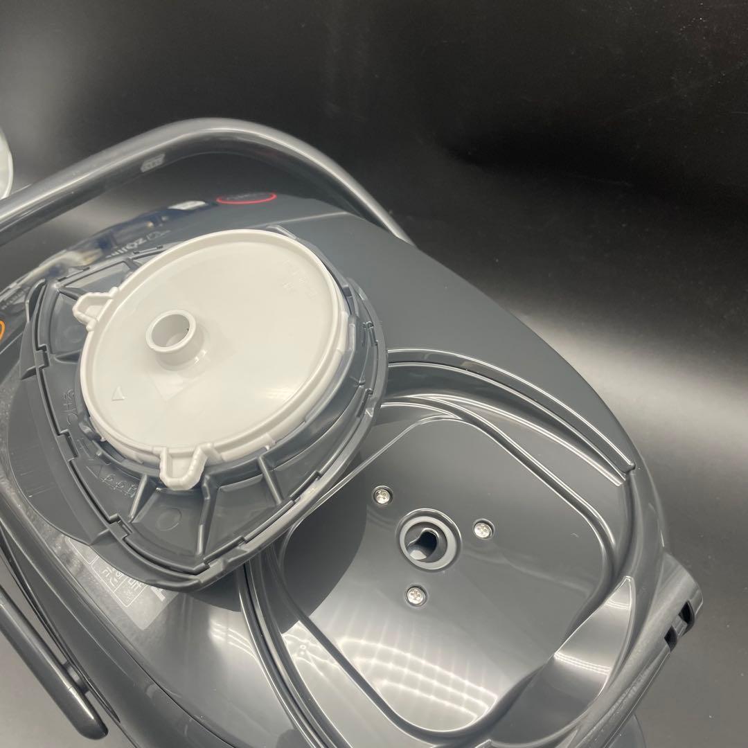 未使用 象印 IH炊飯ジャー 炊飯器 5.5合炊き NW-VP10E2-BA