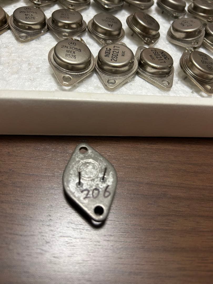 トランジスタ 52個と28個 セット