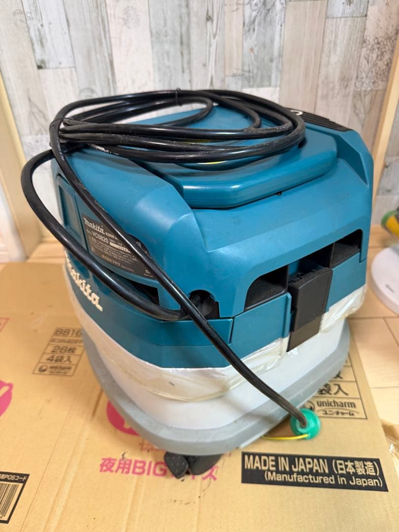 マキタ　集じん機　VC0820