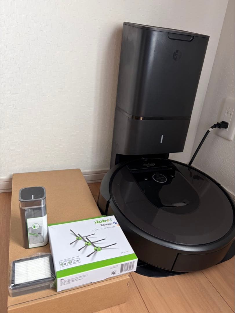 ルンバ7+ 自動ゴミ収集機能付き