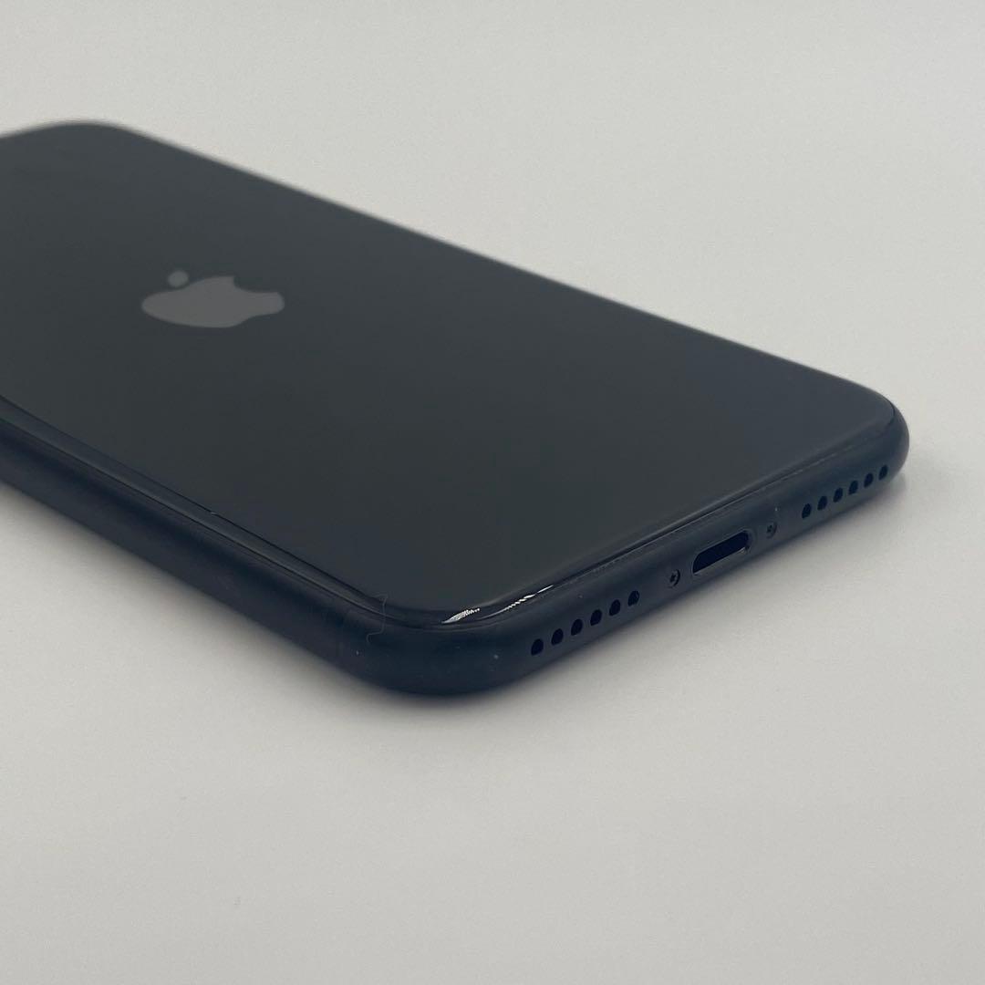 Apple iPhone SE 64GB (MHGP3J/A) 美品 ブラック