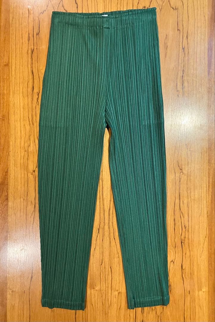 Pleats Please Issey miyakeグリーン プリーツ パンツ