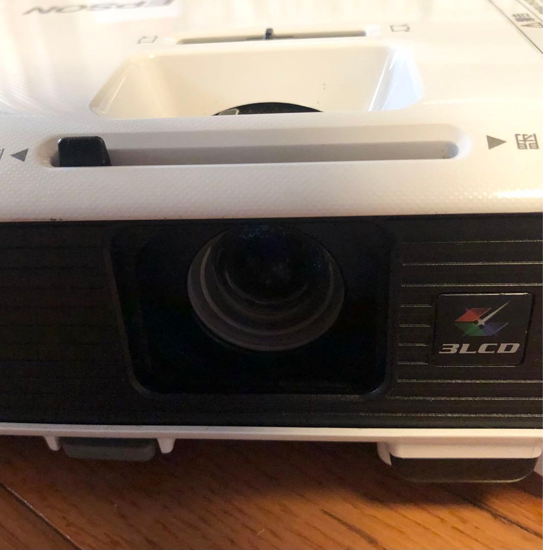 ゆーま様 EPSON プロジェクター EB-S04 動作品(^^)