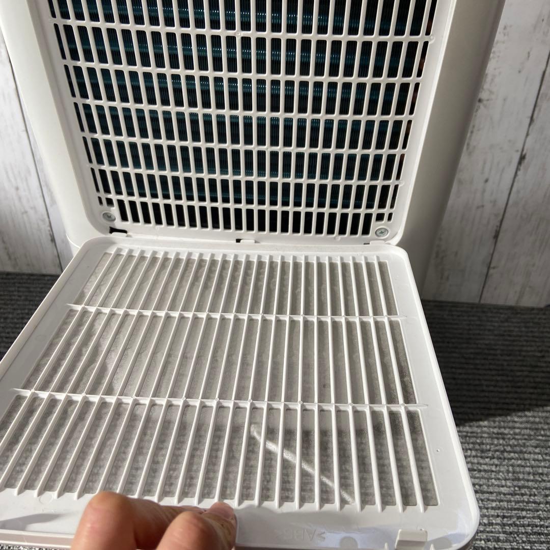 美品⭐️SHARP シャープ　除湿機　衣類乾燥機　2022年製【5342】