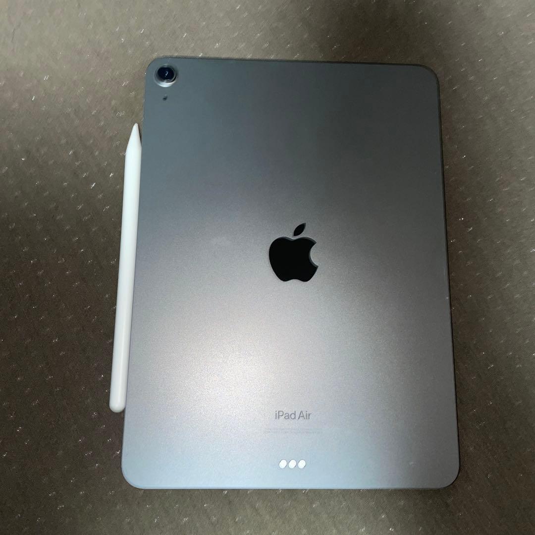 【H.M】iPadAir第5世代 (256GBWiFiモデル) おまけ付き