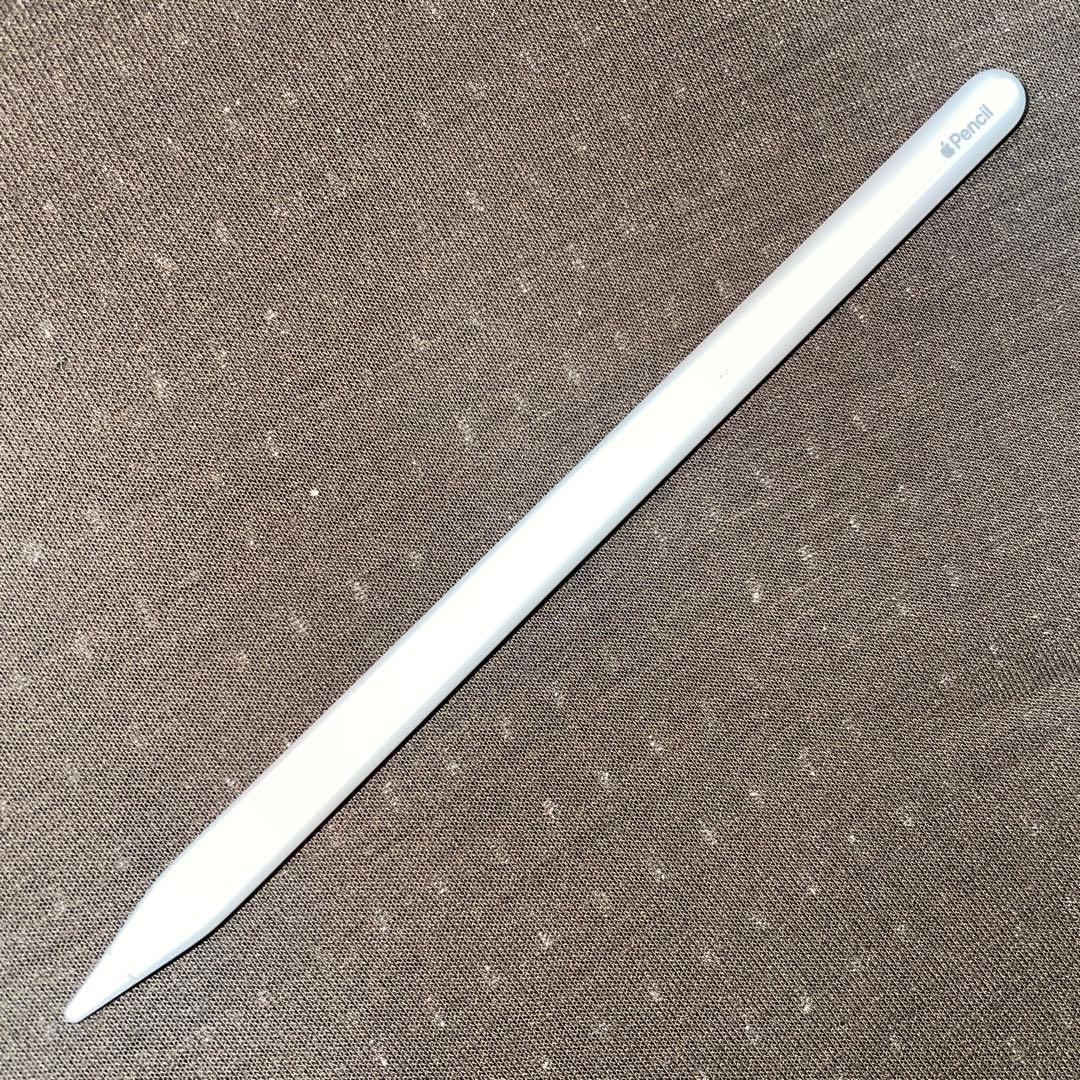 【H.M】iPadAir第5世代 (256GBWiFiモデル) おまけ付き