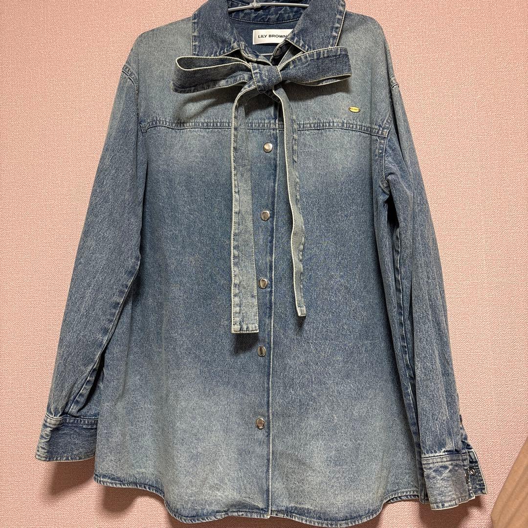 リリーブラウン　バリエーションボウタイシャツ