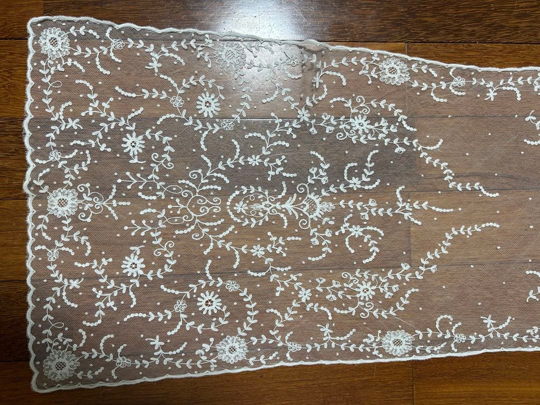 アンティークレース