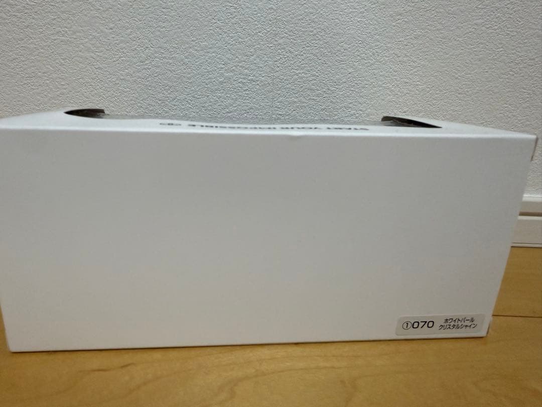 ノア　ミニカー　ホワイトパールクリスタルシャイン　非売品　値下げしました！