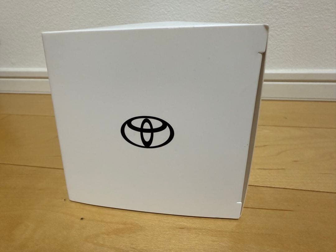 ノア　ミニカー　ホワイトパールクリスタルシャイン　非売品　値下げしました！