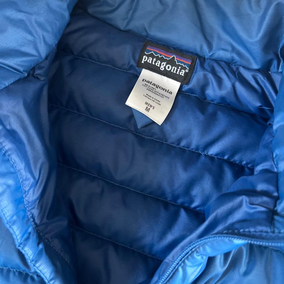 メンズ　patagonia ダウンジャケット 青　Mお洒落