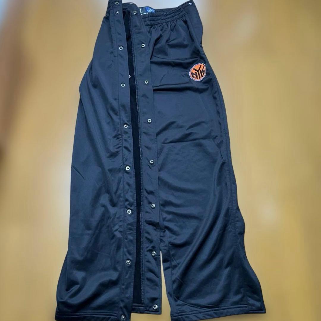 h*1様 Reebok 製NBA NEW YORK KNICKS ジャージ上下(