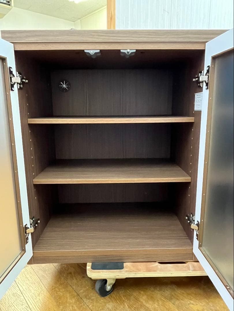 家具 木製キャビネット サイドボード カップボード 収納棚