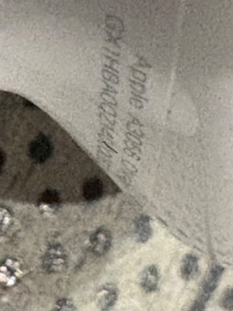 AirPods第4世代　ノイズキャンセル搭載 ケース付 動作確認済み