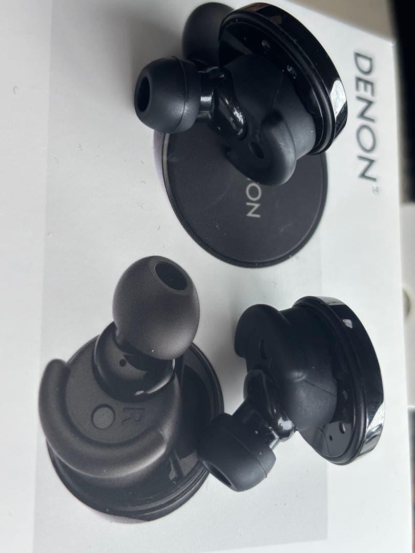 DENON PerL Pro ワイヤレスイヤホン ブラック　ケース付き