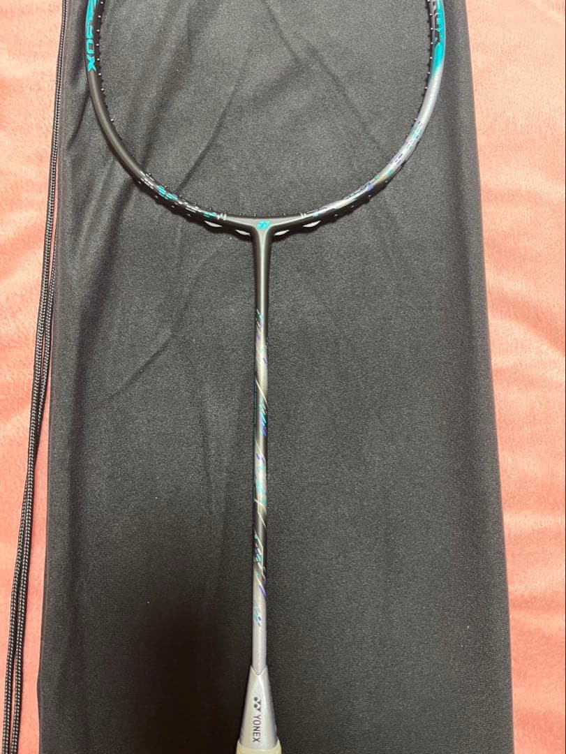 【新品・未使用】ラケット　ヨネックス　アストロクス88Dプロ