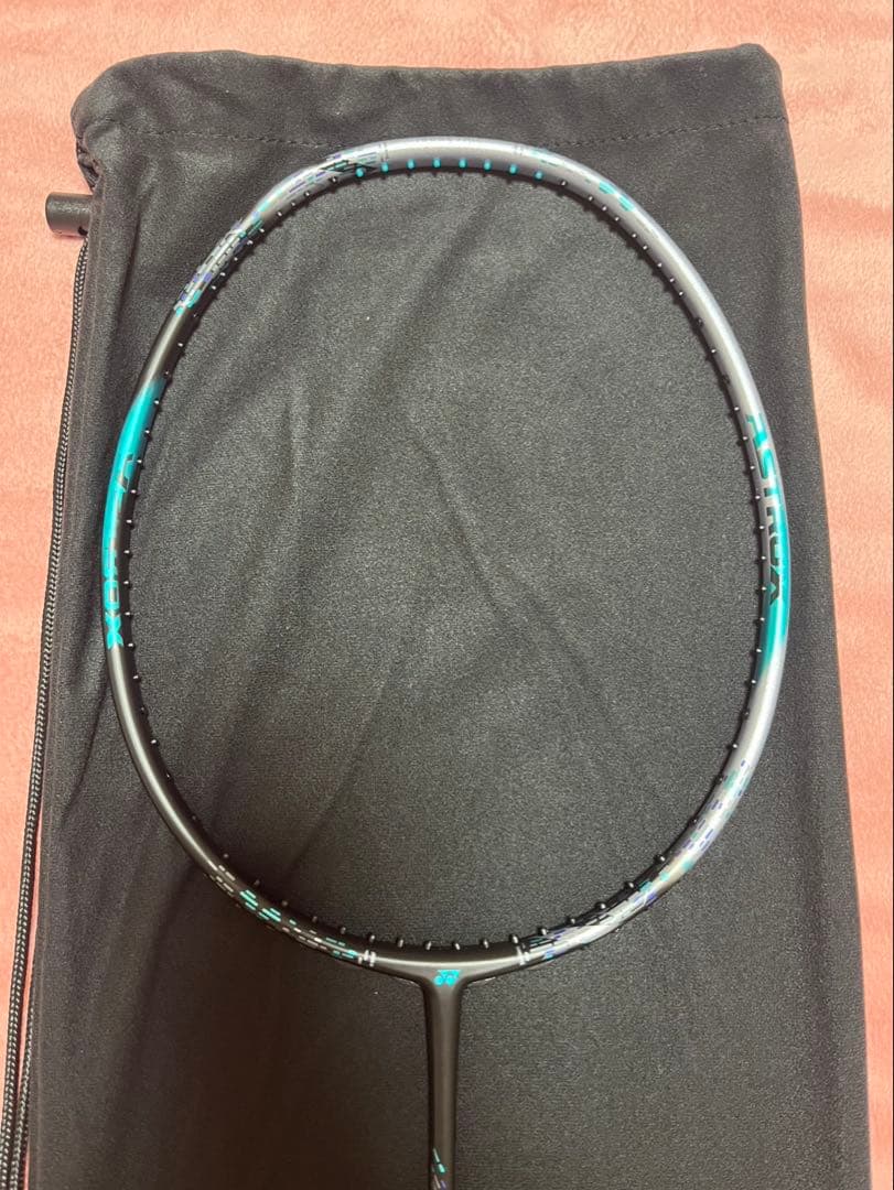 【新品・未使用】ラケット　ヨネックス　アストロクス88Dプロ